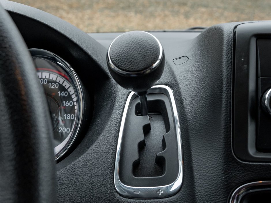 2014 Dodge Grand Caravan SE / SXT-15