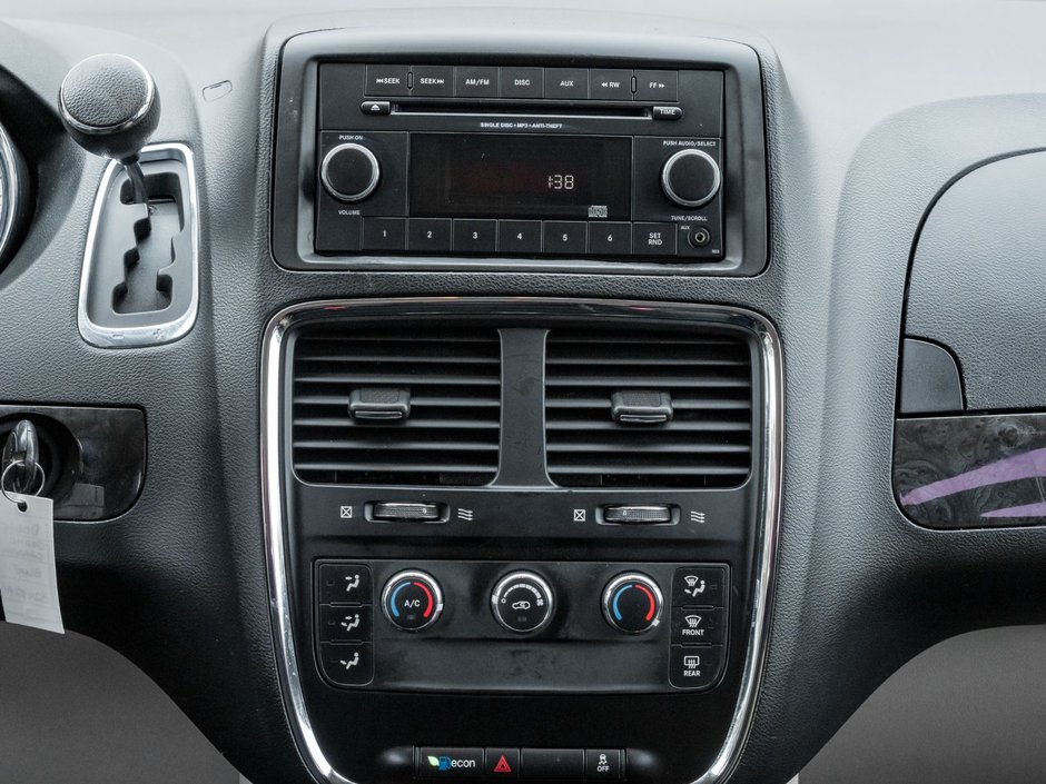 2014 Dodge Grand Caravan SE / SXT-25