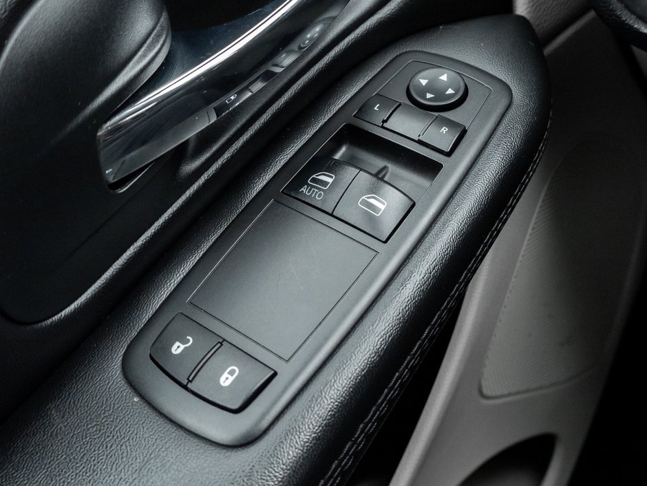 2019 Dodge Grand Caravan CVP / SXT-12