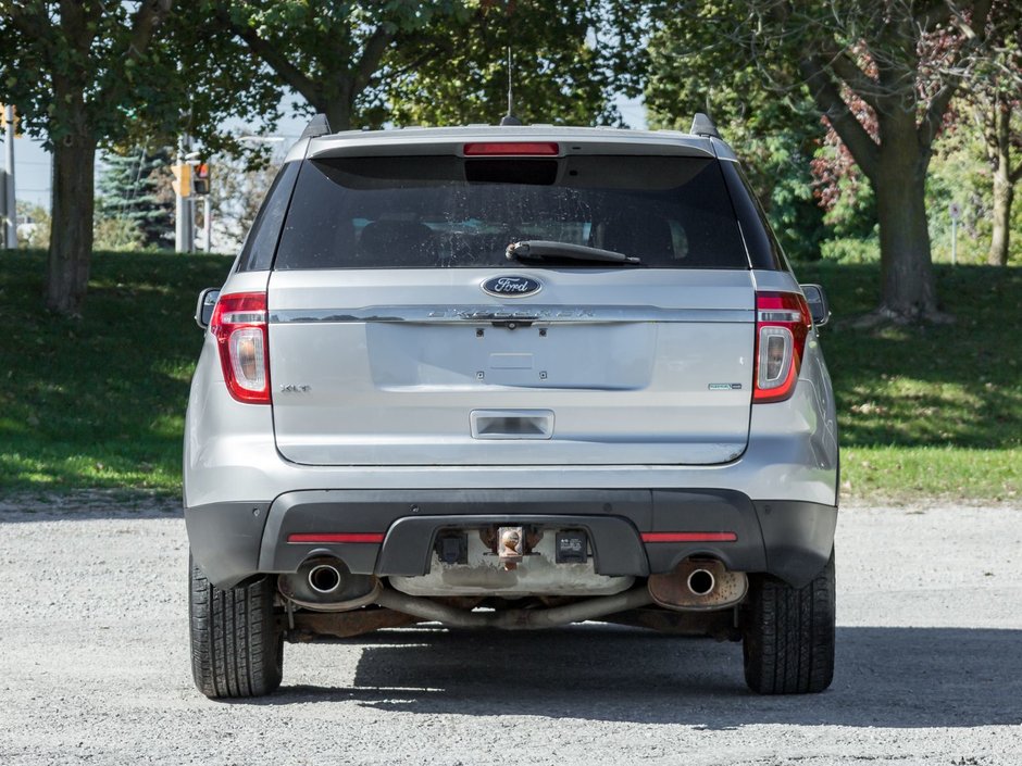 2014 Ford Explorer XLT - 4WD-5