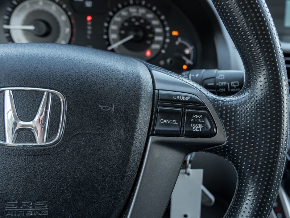 2011 Honda Odyssey LX-8