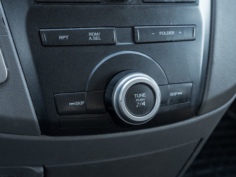 2011 Honda Odyssey LX-12