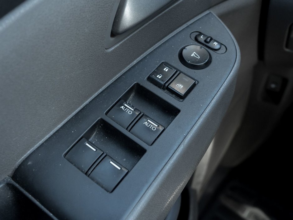 2011 Honda Odyssey LX-10