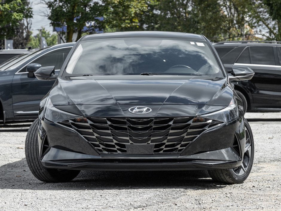 2023 Hyundai Elantra Luxury-1