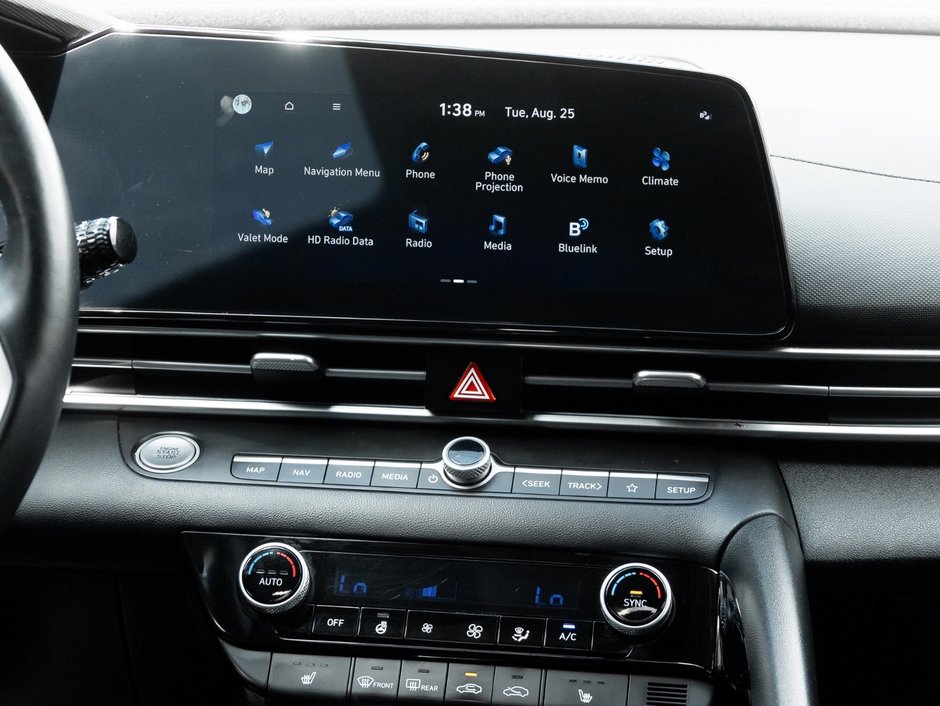 2023 Hyundai Elantra Luxury-22