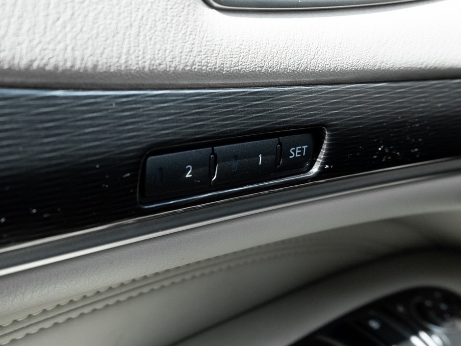 2017 Infiniti QX60 AWD-14