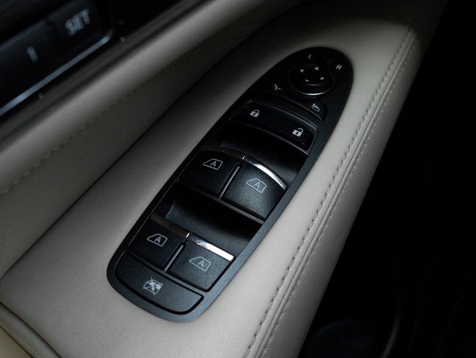 2017 Infiniti QX60 AWD-13