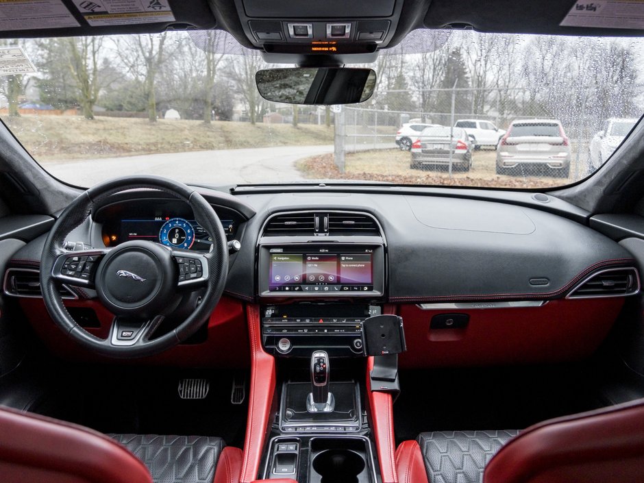 2020 Jaguar F-PACE SVR AWD-25