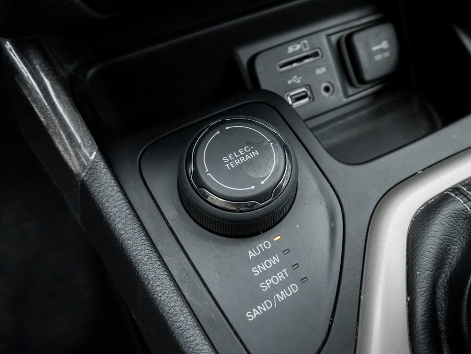 2018 Jeep Cherokee 4x4 Limited-16