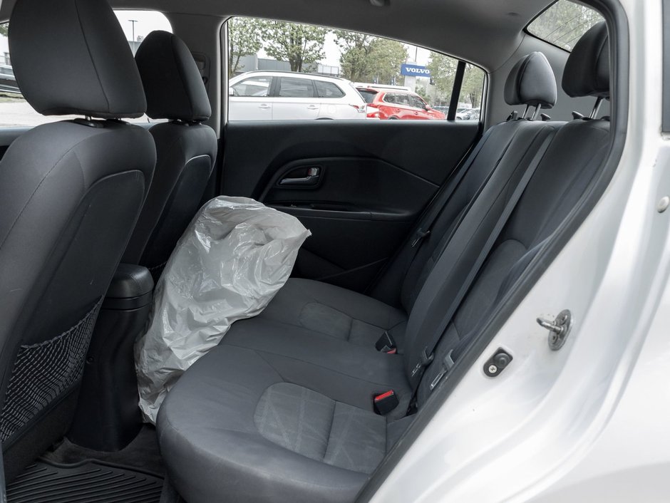 2013 Kia Rio EX at-19