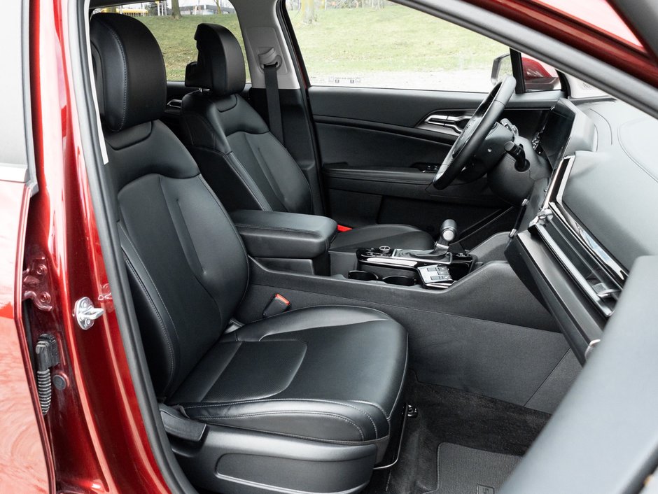 2024 Kia Sportage EX Premium AWD w/Black Interior-21