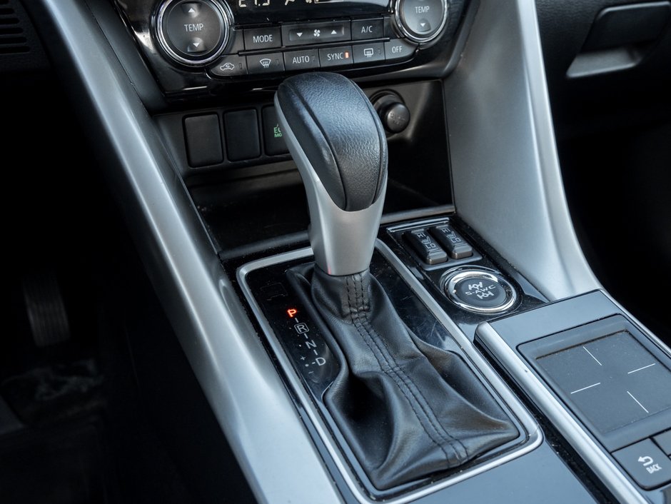 2018 Mitsubishi Eclipse Cross SE S-AWC-13