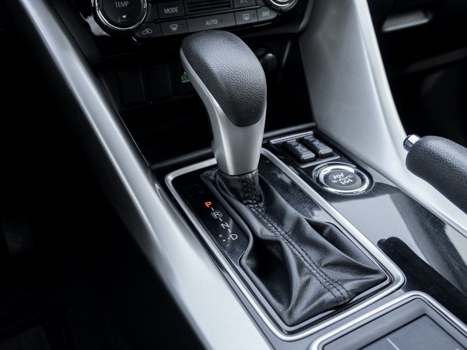 2018 Mitsubishi Eclipse Cross ES S-AWC-12