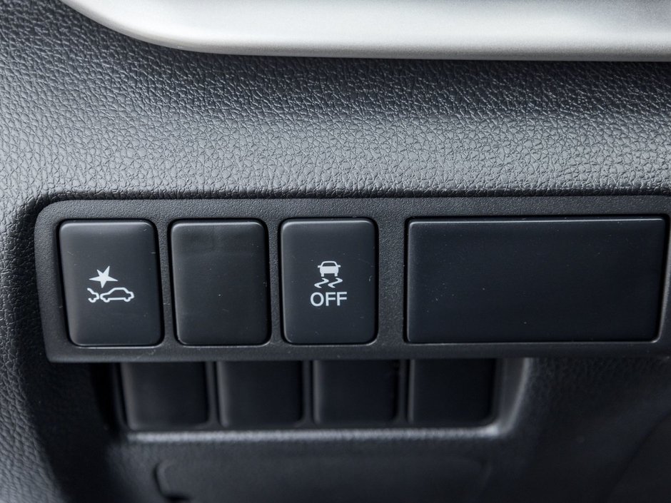 2023 Mitsubishi Eclipse Cross ES S-AWC-11