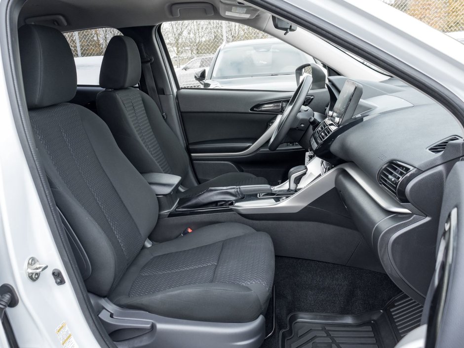 2023 Mitsubishi Eclipse Cross ES S-AWC-17