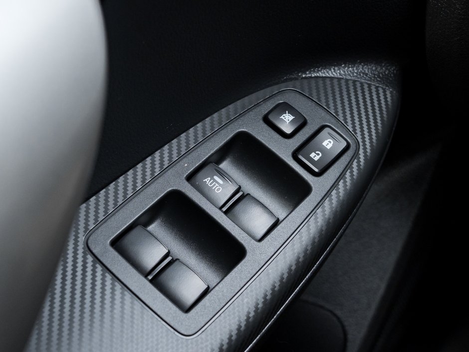 2024 Mitsubishi Eclipse Cross SE S-AWC-11