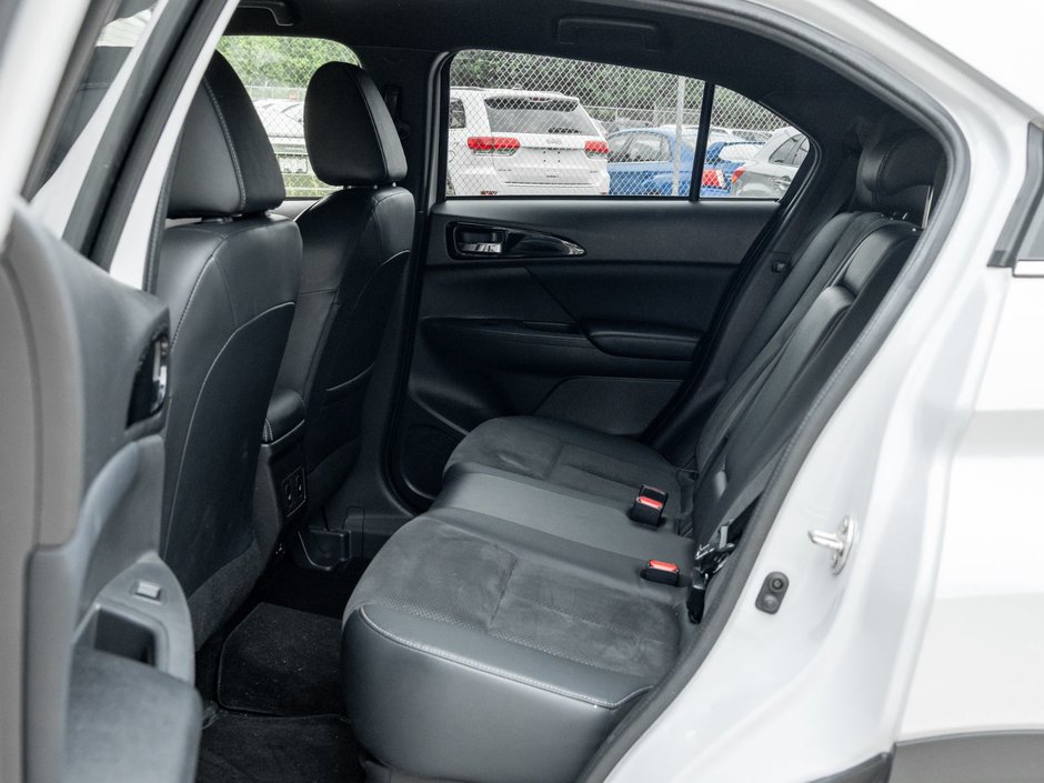 2024 Mitsubishi Eclipse Cross SEL S-AWC-23