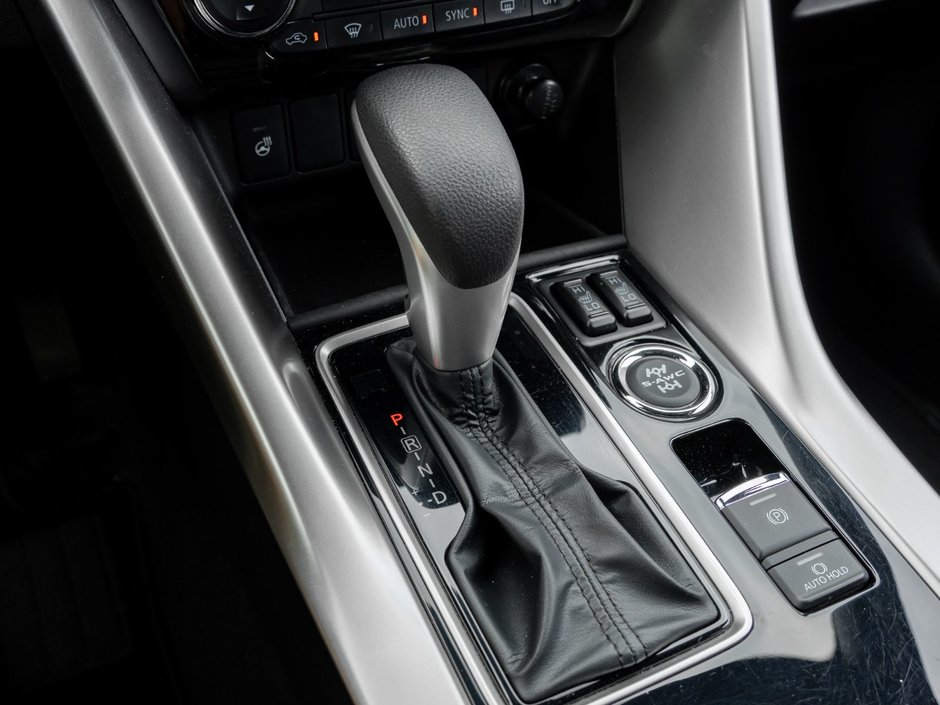 2024 Mitsubishi Eclipse Cross SEL S-AWC-15