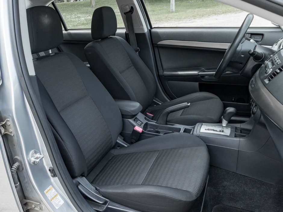 2012 Mitsubishi Lancer SE CVT-20
