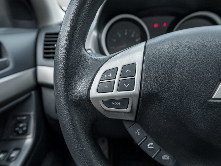 2012 Mitsubishi Lancer SE CVT-10