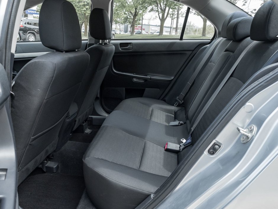 2012 Mitsubishi Lancer SE CVT-21