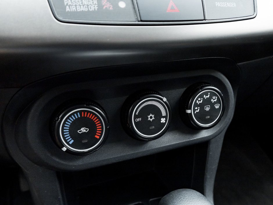 2012 Mitsubishi Lancer SE CVT-17