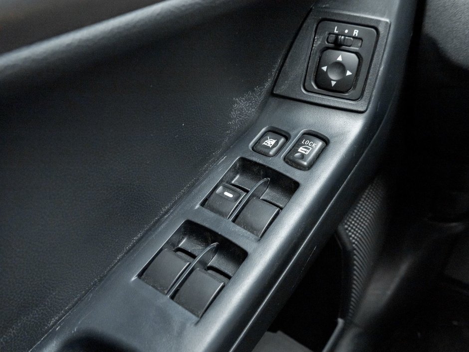 2012 Mitsubishi Lancer SE CVT-13