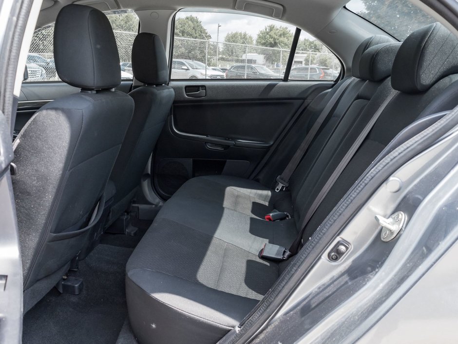 2017 Mitsubishi Lancer ES CVT-20