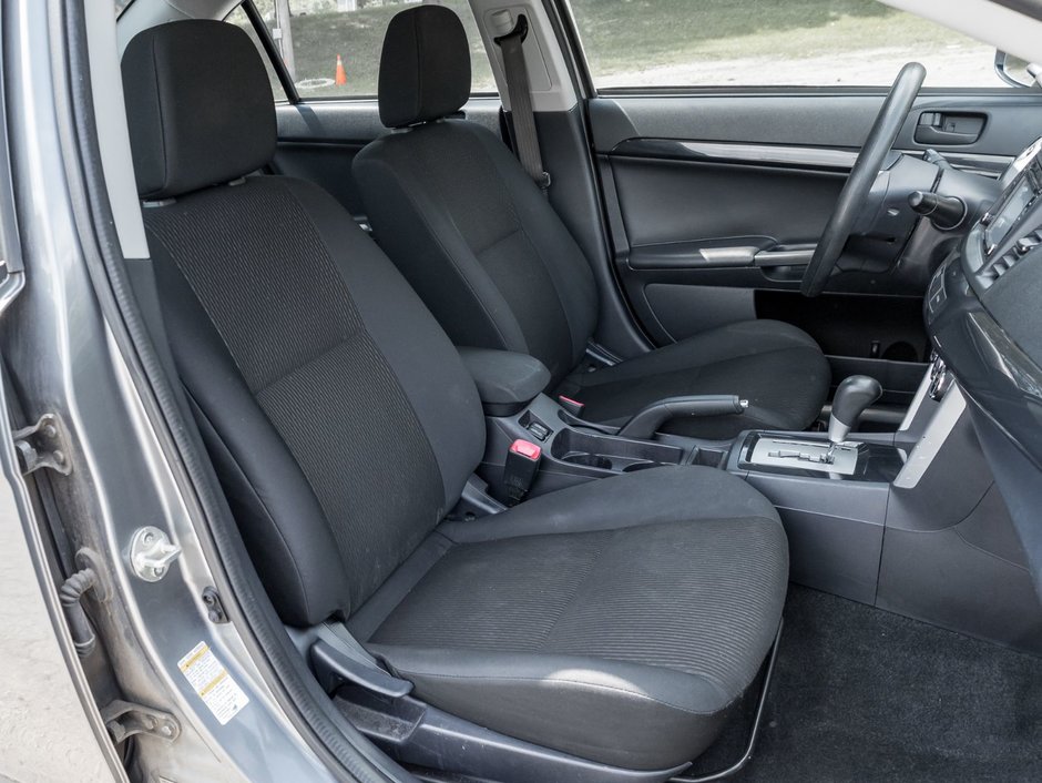 2017 Mitsubishi Lancer ES CVT-19