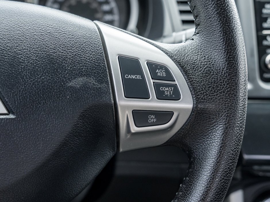 2017 Mitsubishi Lancer SE Limited CVT-11