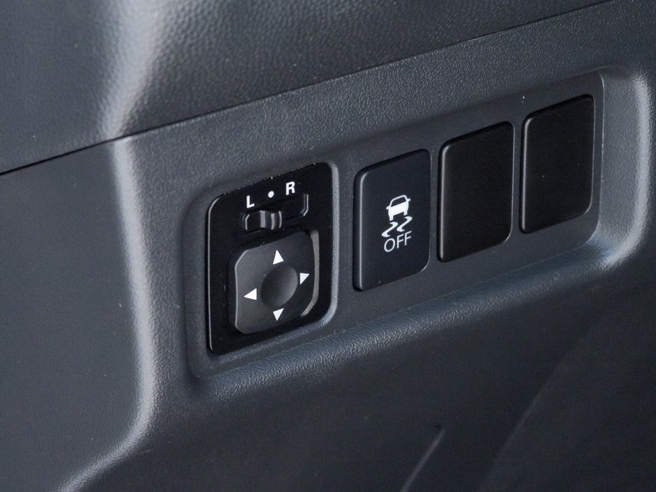 2024 Mitsubishi Mirage ES CVT-12