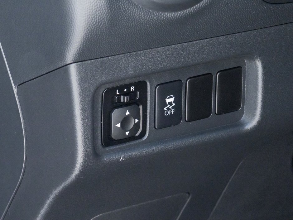 2024 Mitsubishi Mirage ES CVT-11