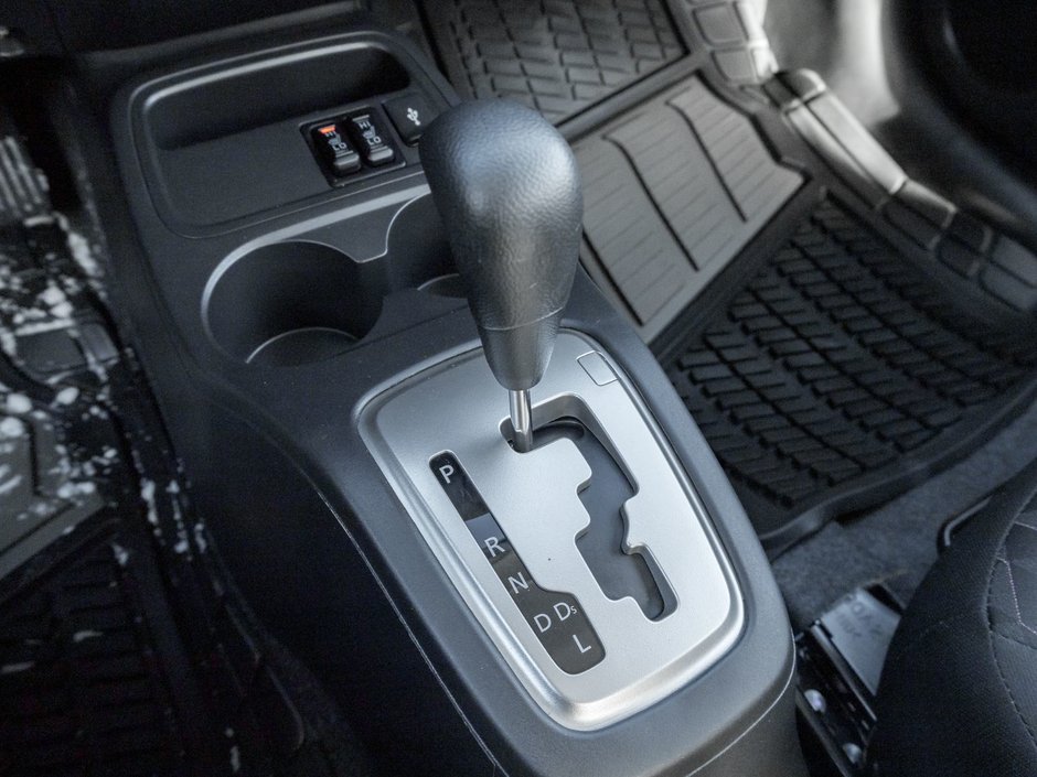 2024 Mitsubishi Mirage ES CVT-14