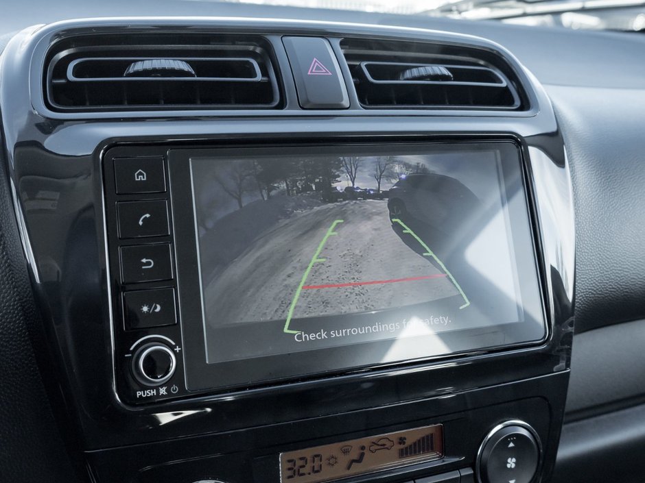 2024 Mitsubishi Mirage ES CVT-11