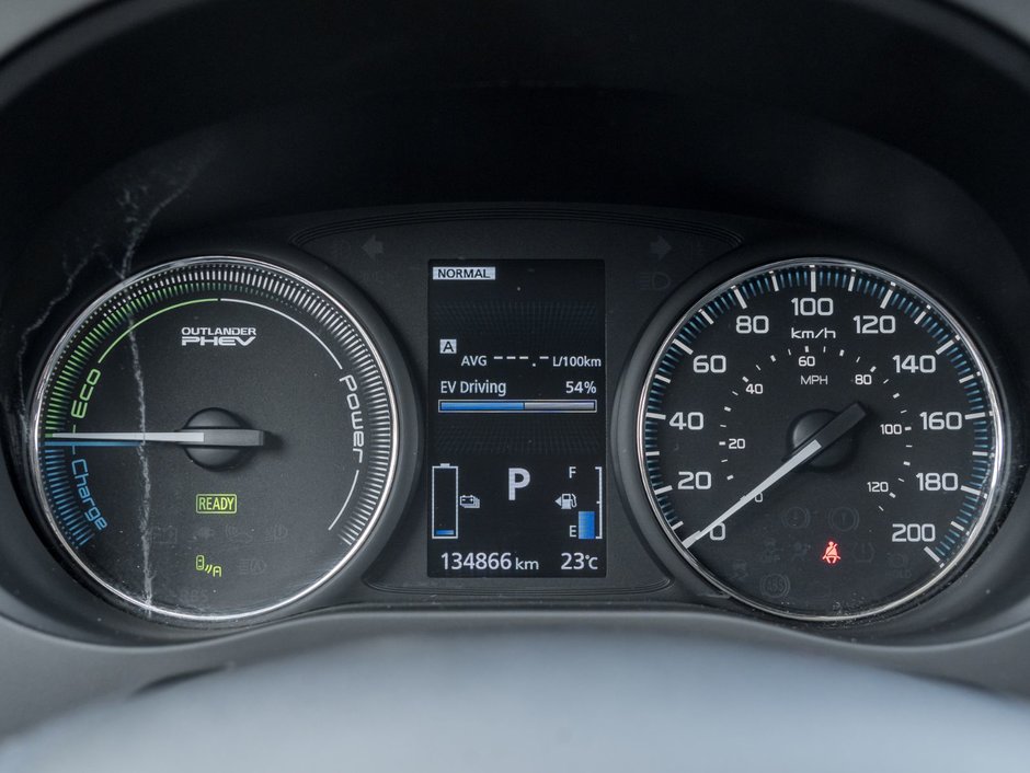2018 Mitsubishi OUTLANDER PHEV SE S-AWC-9