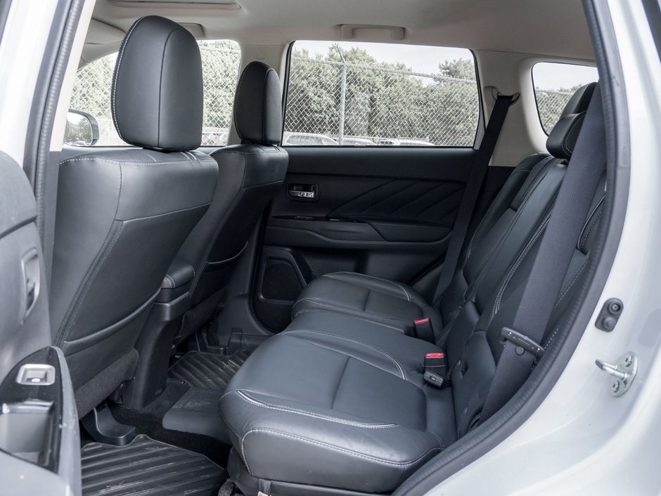 2018 Mitsubishi OUTLANDER PHEV SE S-AWC-20
