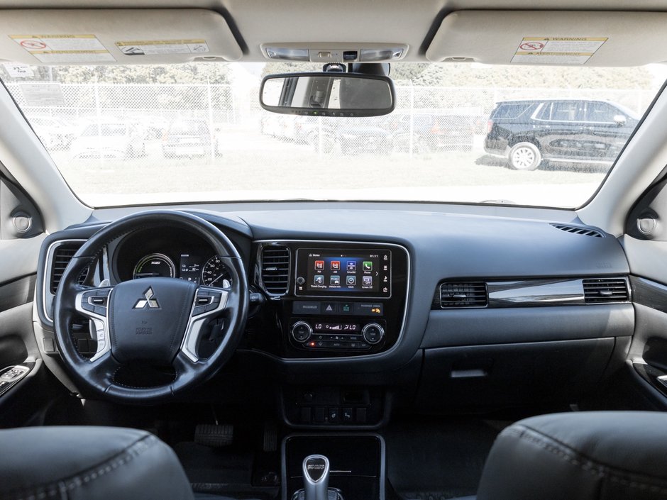2018 Mitsubishi OUTLANDER PHEV SE S-AWC-22