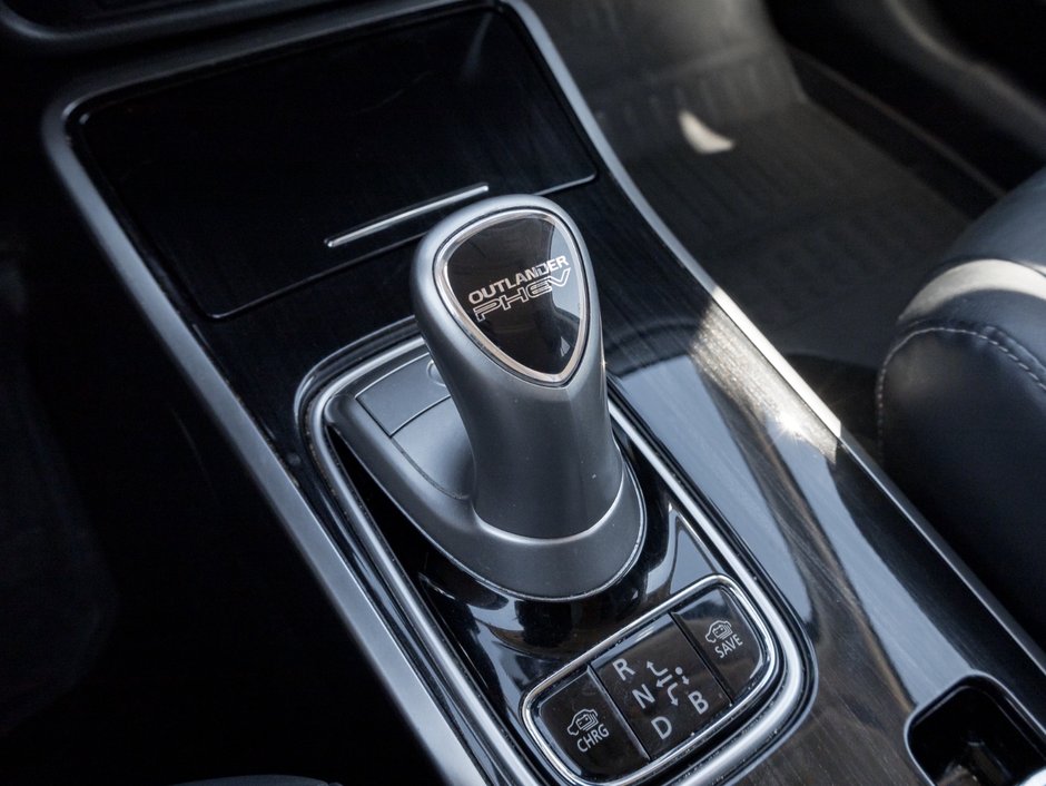 2018 Mitsubishi OUTLANDER PHEV SE S-AWC-15