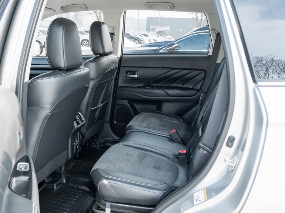 2020 Mitsubishi Outlander PHEV SE S-AWC-22