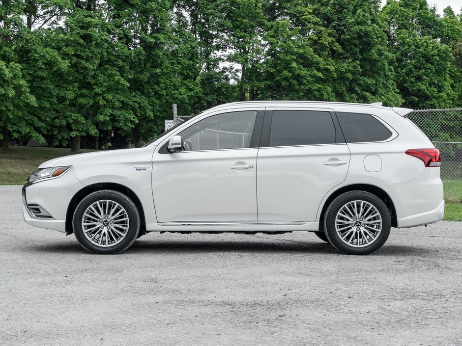2022 Mitsubishi OUTLANDER PHEV GT S-AWC-2