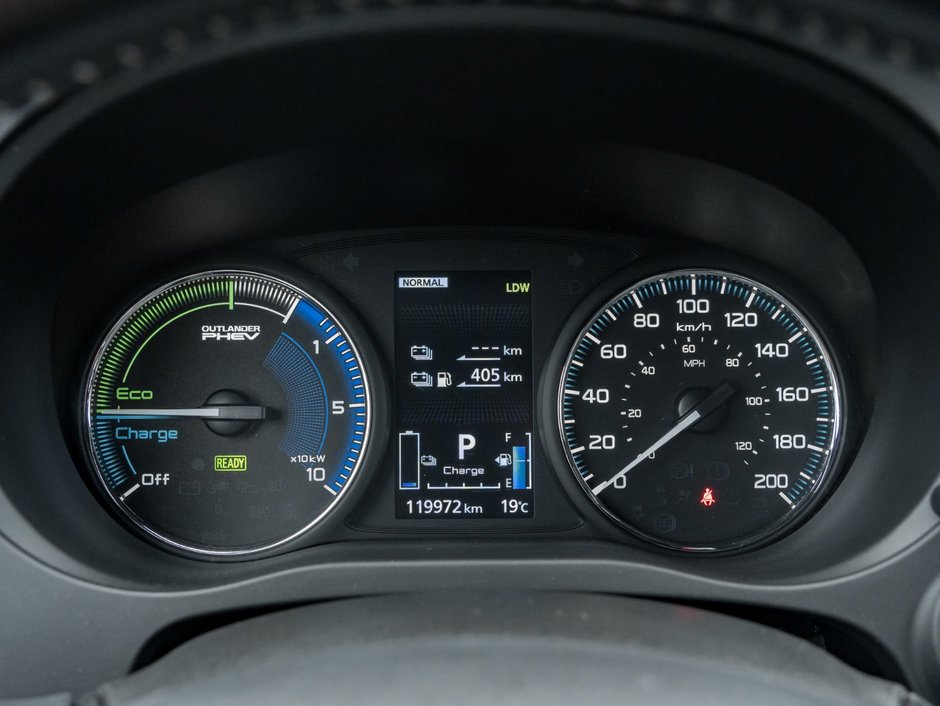 2022 Mitsubishi OUTLANDER PHEV GT S-AWC-10