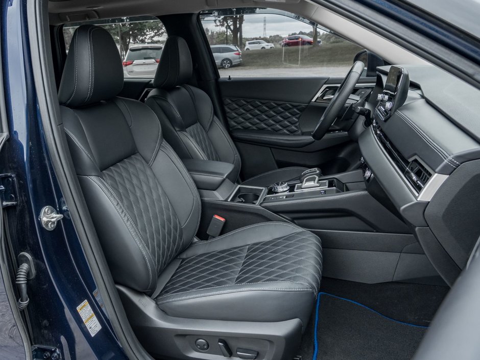 2023 Mitsubishi OUTLANDER PHEV SEL S-AWC-22