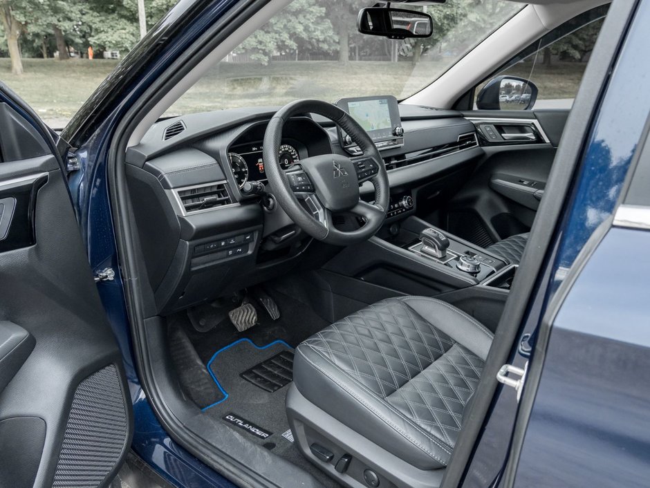 2023 Mitsubishi OUTLANDER PHEV SEL S-AWC-9