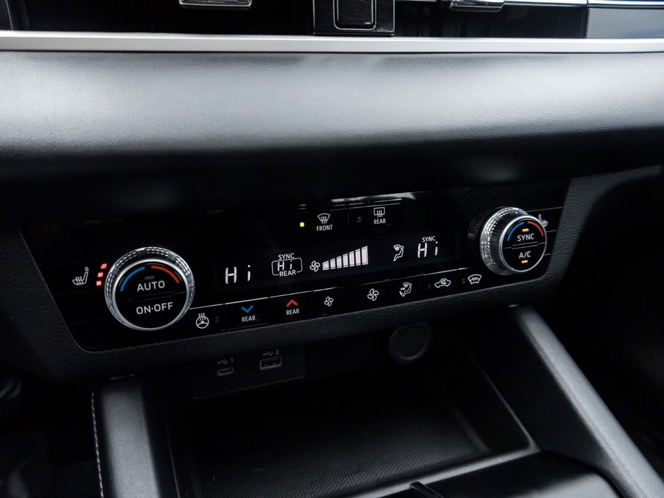 2023 Mitsubishi Outlander PHEV LE S-AWC-19