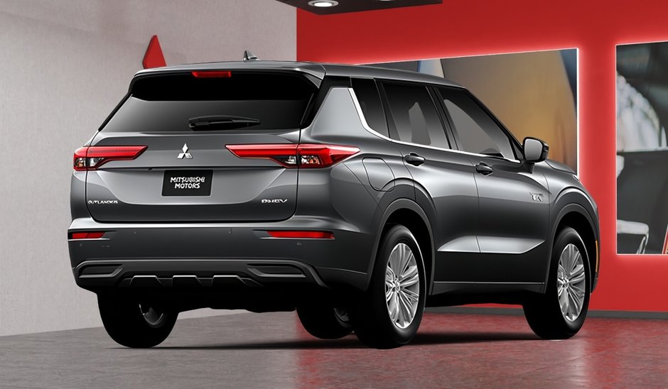 2025 Mitsubishi Outlander Plug-In Hybrid ES S-AWC-2