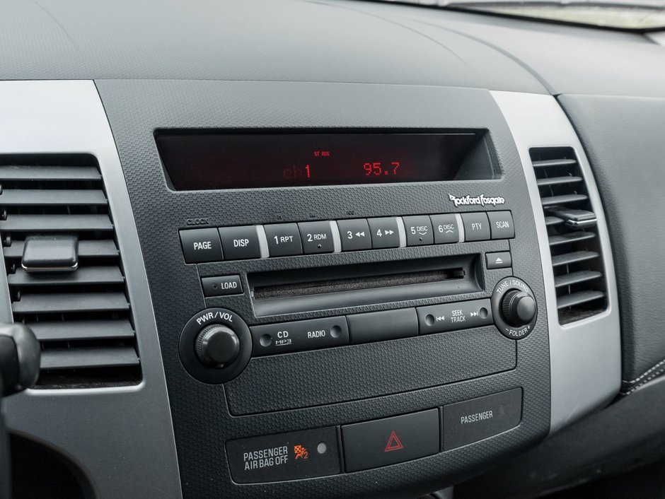 2010 Mitsubishi Outlander XLS 4WD Sportronic at-17