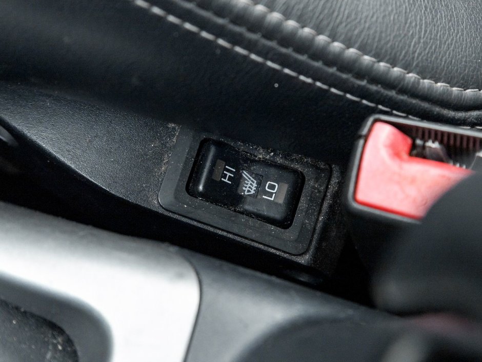 2010 Mitsubishi Outlander XLS 4WD Sportronic at-13