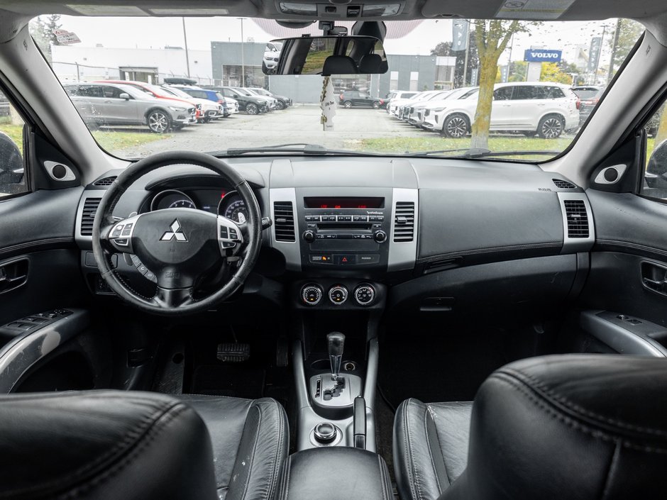 2010 Mitsubishi Outlander XLS 4WD Sportronic at-22