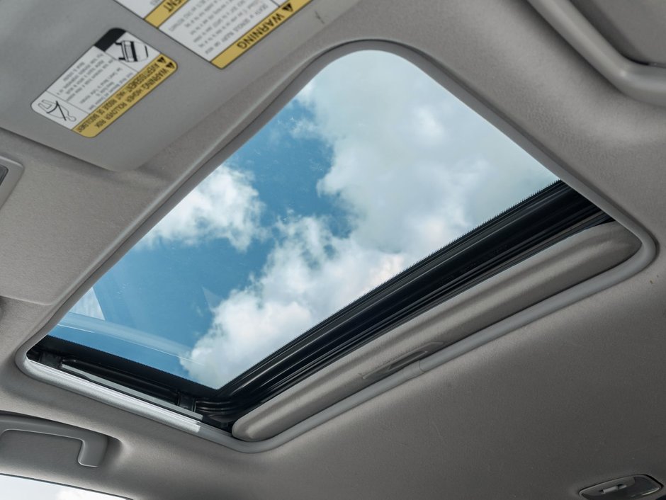 2012 Mitsubishi Outlander XLS 4WD Sportronic at-16