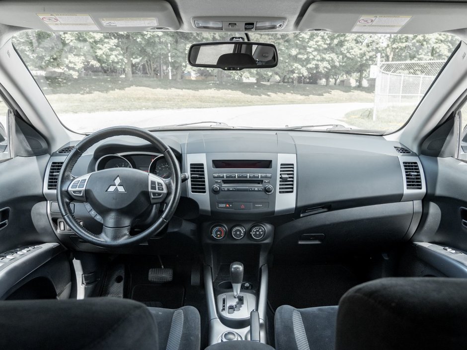 2012 Mitsubishi Outlander XLS 4WD Sportronic at-19